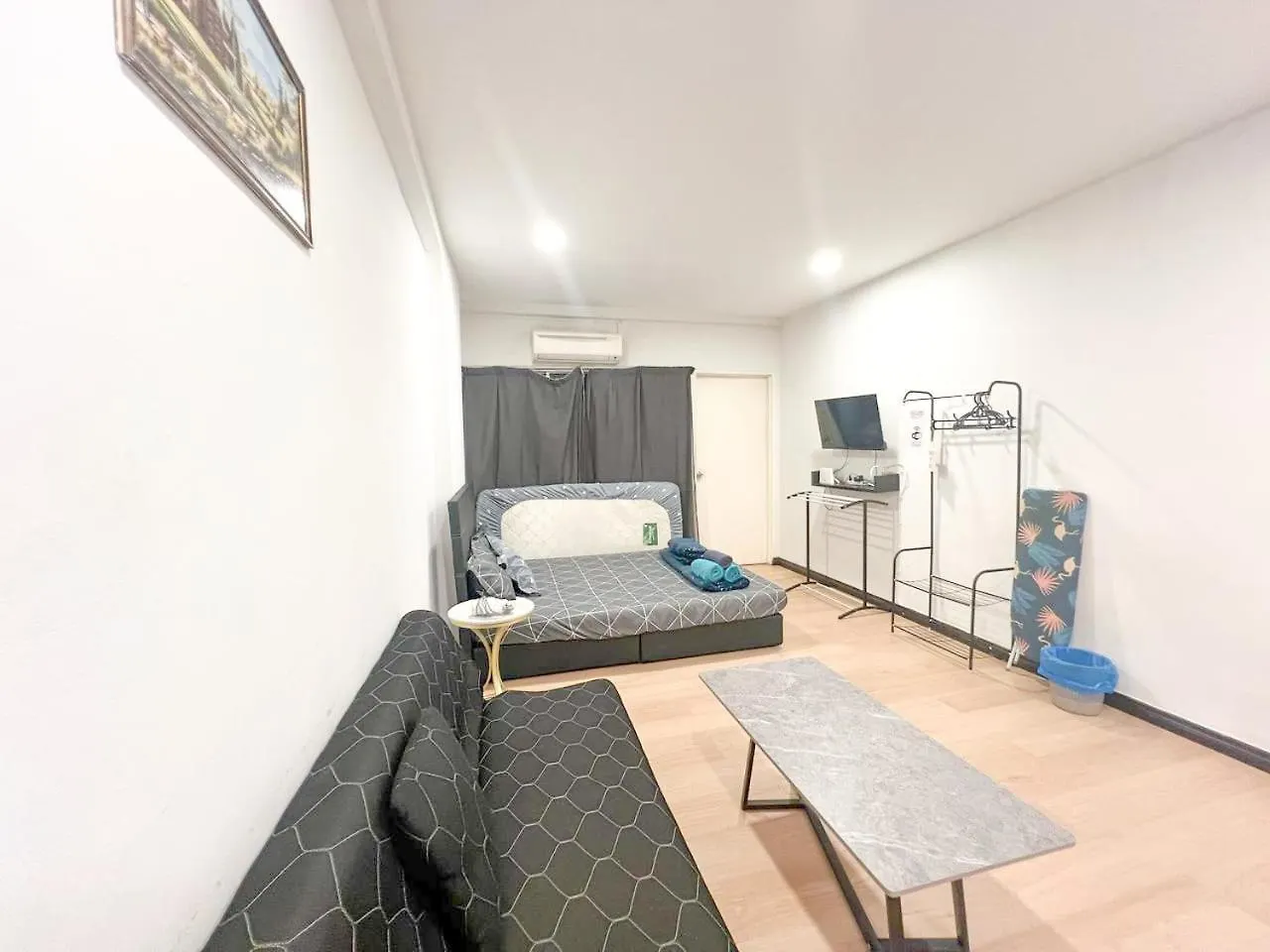 شقة Kk City Api Api Block 1 Above Mcd Studio Homestay 2-3 Pax كوتا كينابالو ماليزيا